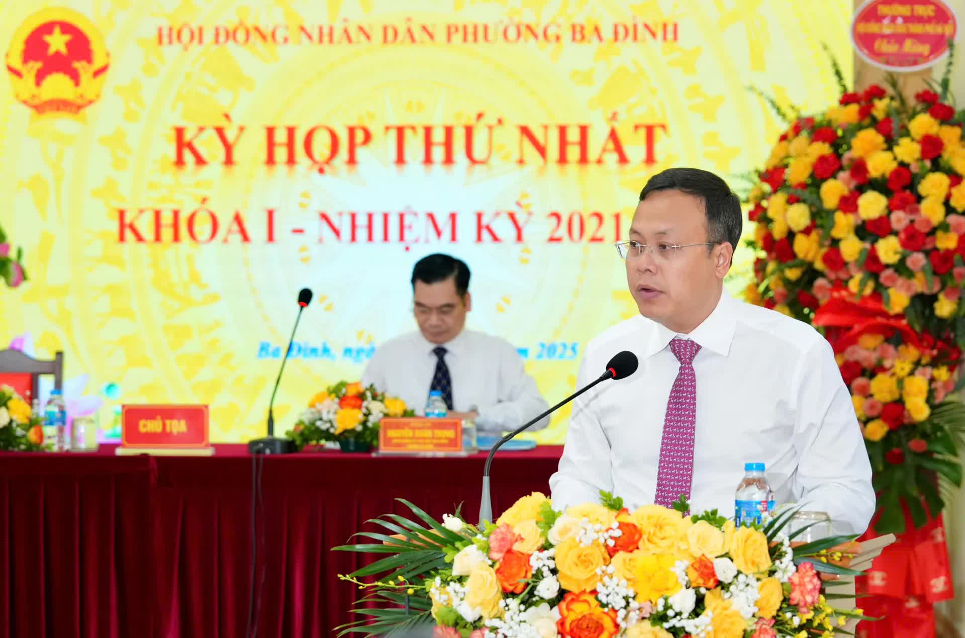 Ngày đầu vận hành chính quyền mới ở phường Ba Đình: hoạt động thông suốt, không gián đoạn- Ảnh 2.