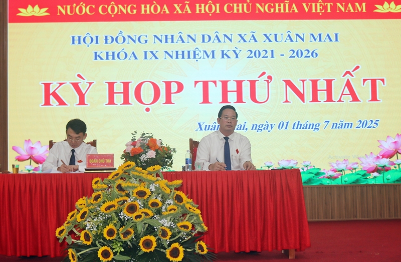 G:\Xã Xuân Mai\1.7 hđnd\2c doan chu toa 0.JPG