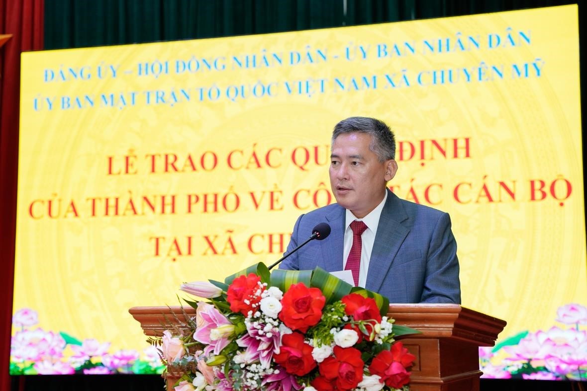 Lễ trao các Quyết định của Thành phố về công tác cán bộ tại xã Chuyên Mỹ- Ảnh 7.