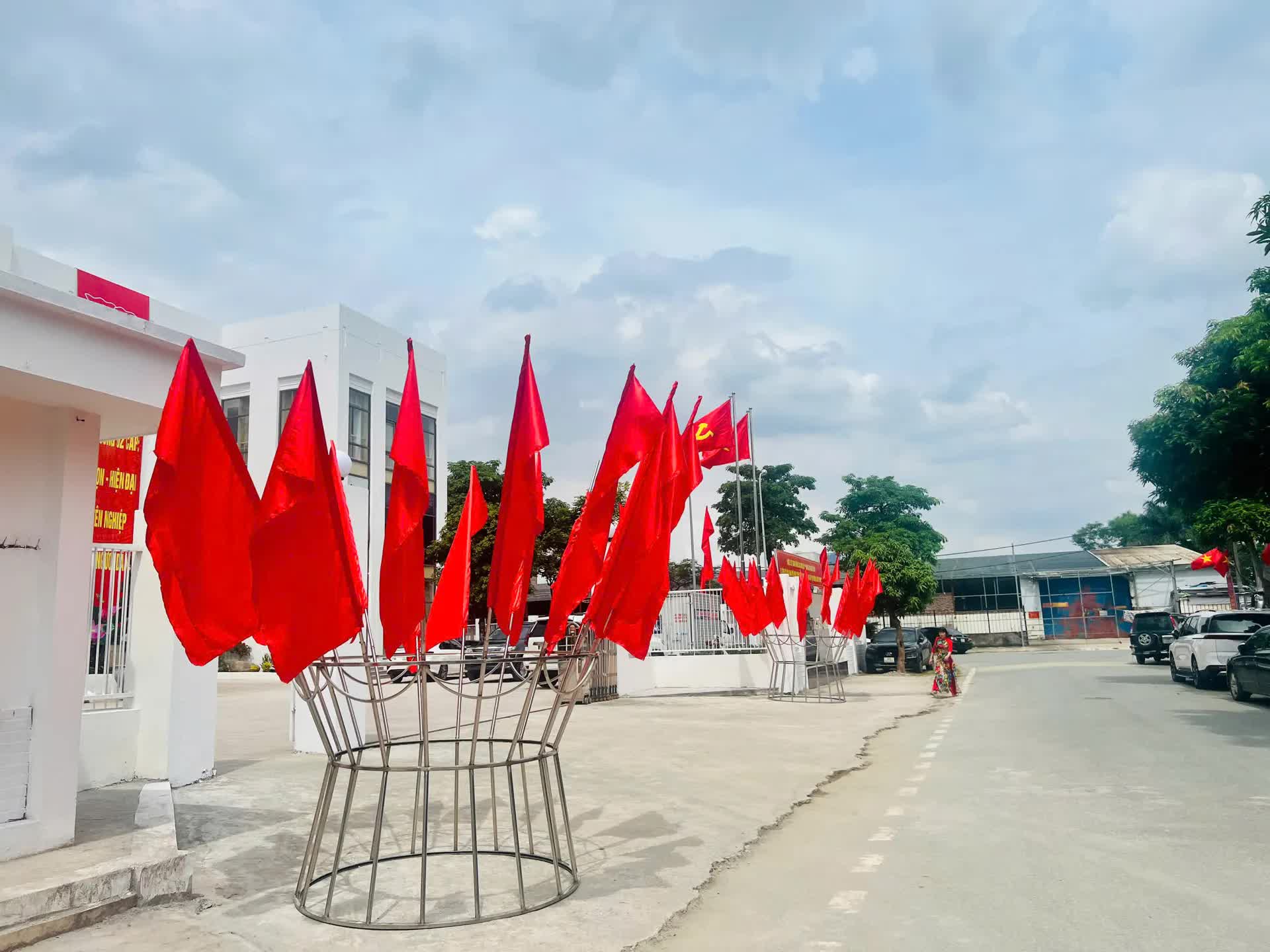 Hà Nội trao quyết định nhân sự, phường Xuân Phương sẵn sàng vận hành chính quyền mới- Ảnh 4.