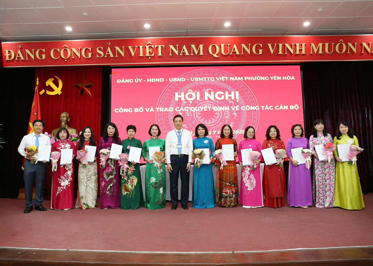CHÙM ẢNH CÁC HOẠT ĐỘNG CỦA PHƯỜNG YÊN HÒA  TRIỂN KHAI THỰC HIỆN THEO MÔ HÌNH CHÍNH QUYỀN ĐỊA PHƯƠNG HAI CẤP- Ảnh 11.