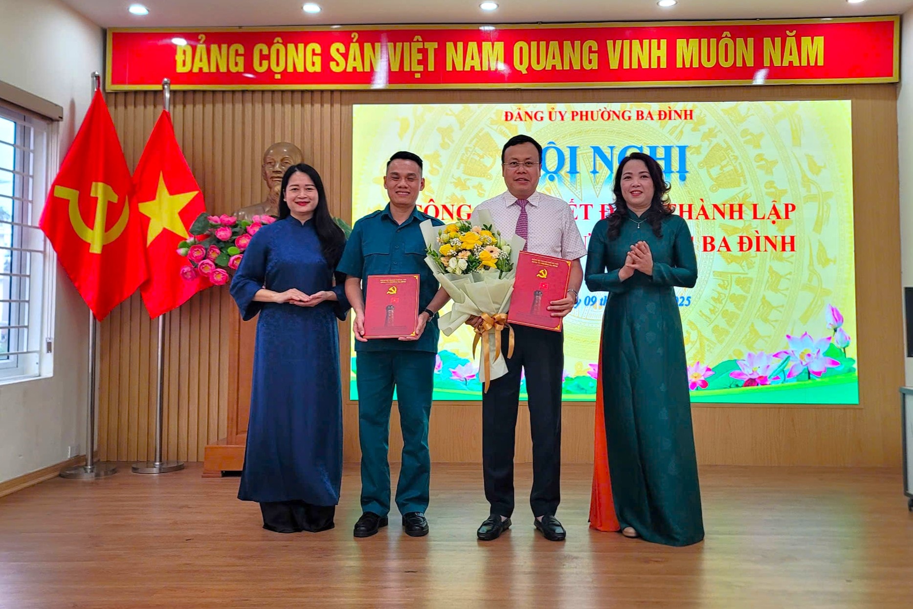 Đảng ủy phường Ba Đình thành lập 4 đảng bộ, chi bộ trực thuộc- Ảnh 4.