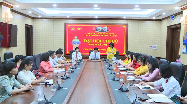 Đại hội chi bộ Phòng Văn hoá – Xã hội lần thứ I, nhiệm kỳ 2025-2030 thành công tốt đẹp- Ảnh 6.