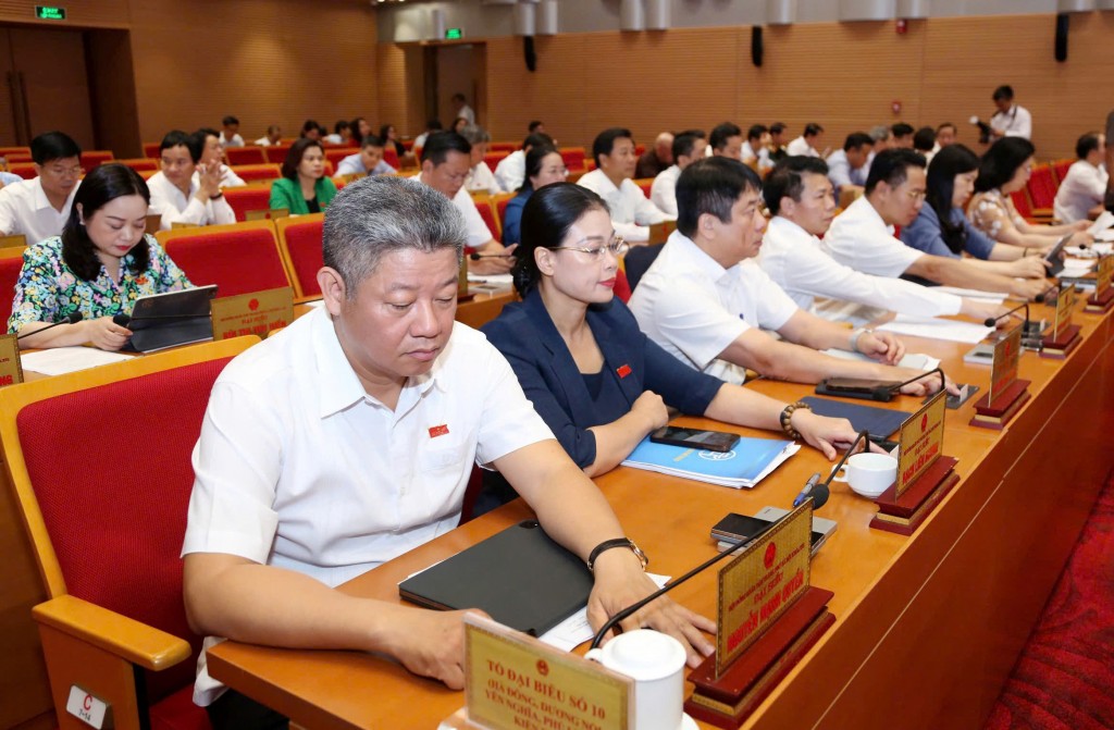 Kỳ họp thứ 25 HĐND TP Hà Nội: Đổi mới, hiệu quả, vì nhân dân phục vụ- Ảnh 3.