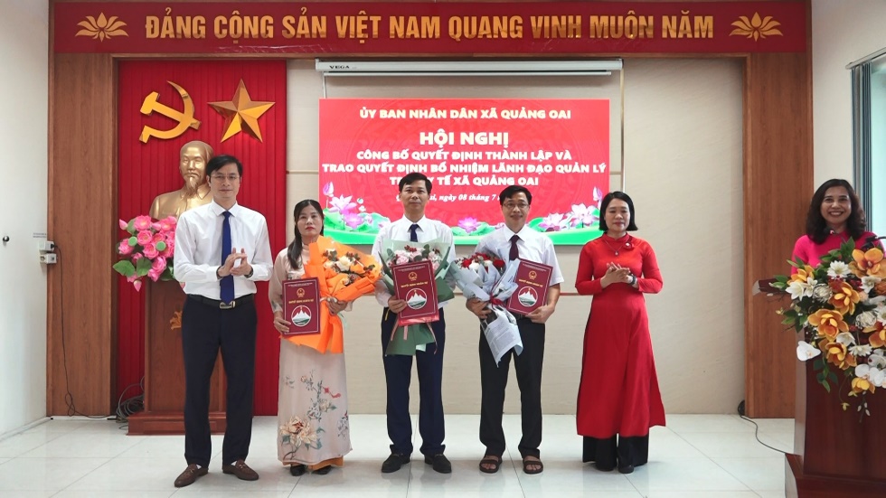 Xã Quảng Oai thành lập Trạm Y tế, công bố quyết định bổ nhiệm Lãnh đạo Trạm- Ảnh 3.