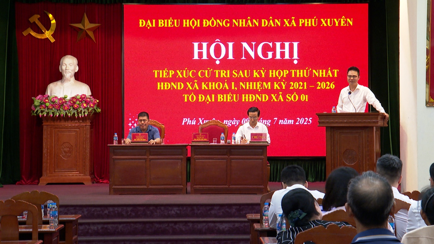 Đồng chí Bí thư Đảng uỷ tiếp xúc cử tri tại Thị trấn Phú xuyên cũ- Ảnh 3.
