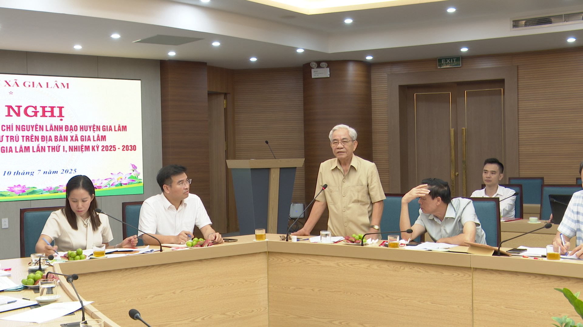Hội nghị xin ý kiến góp ý của nguyên lãnh đạo Huyện Gia Lâm vào dự thảo văn kiện Đại hội Đảng bộ xã Gia Lâm lần thứ I, nhiệm kỳ 2025-2030- Ảnh 3.