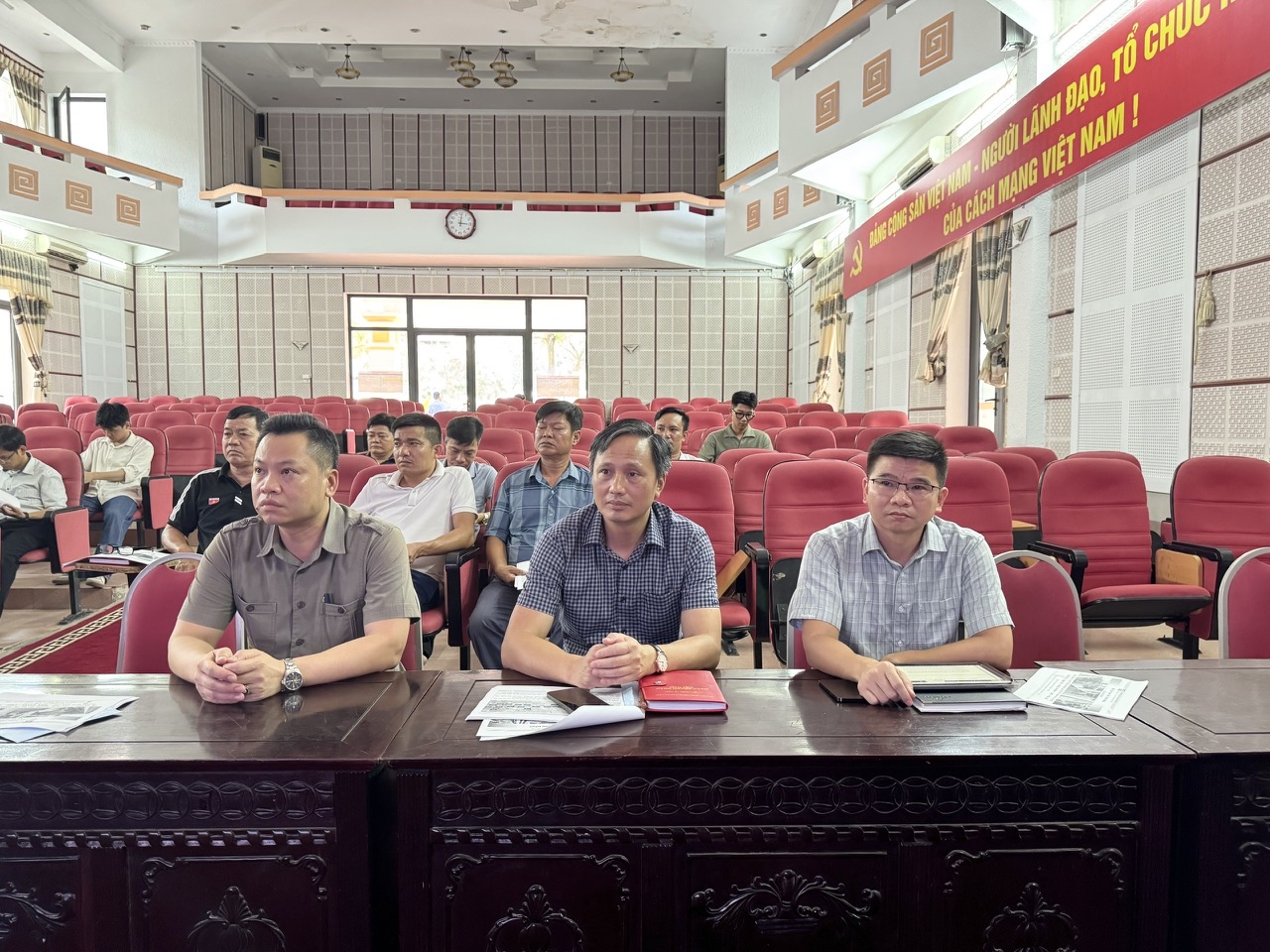 An Khánh lấy ý kiến tham vấn các cơ quan, tổ chức, cá nhân, cộng đồng dân cư đối với phương án tuyến, vị trí công trình xây dựng theo tuyến Dự án đầu tư xây dựng đường sắt đô thị thành phố Hà Nội, tuyến số 5- Ảnh 2.