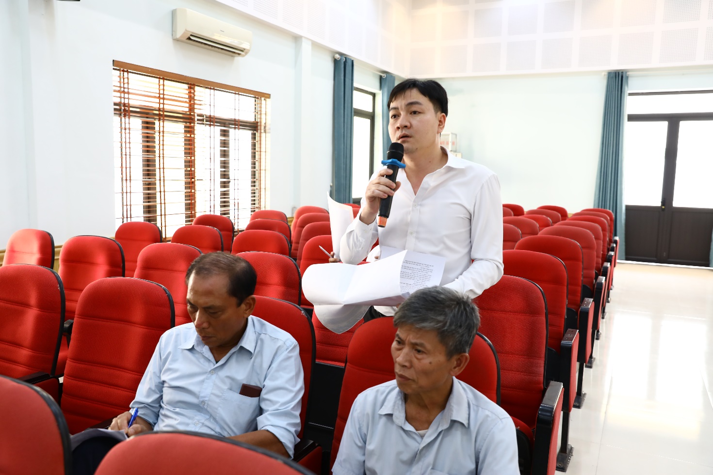 Lấy ý kiến nhân dân xã Sơn Đồng về Dự án đầu tư xây dựng đường sắt đô thị, tuyến số 5 Văn Cao - Hòa Lạc- Ảnh 5.