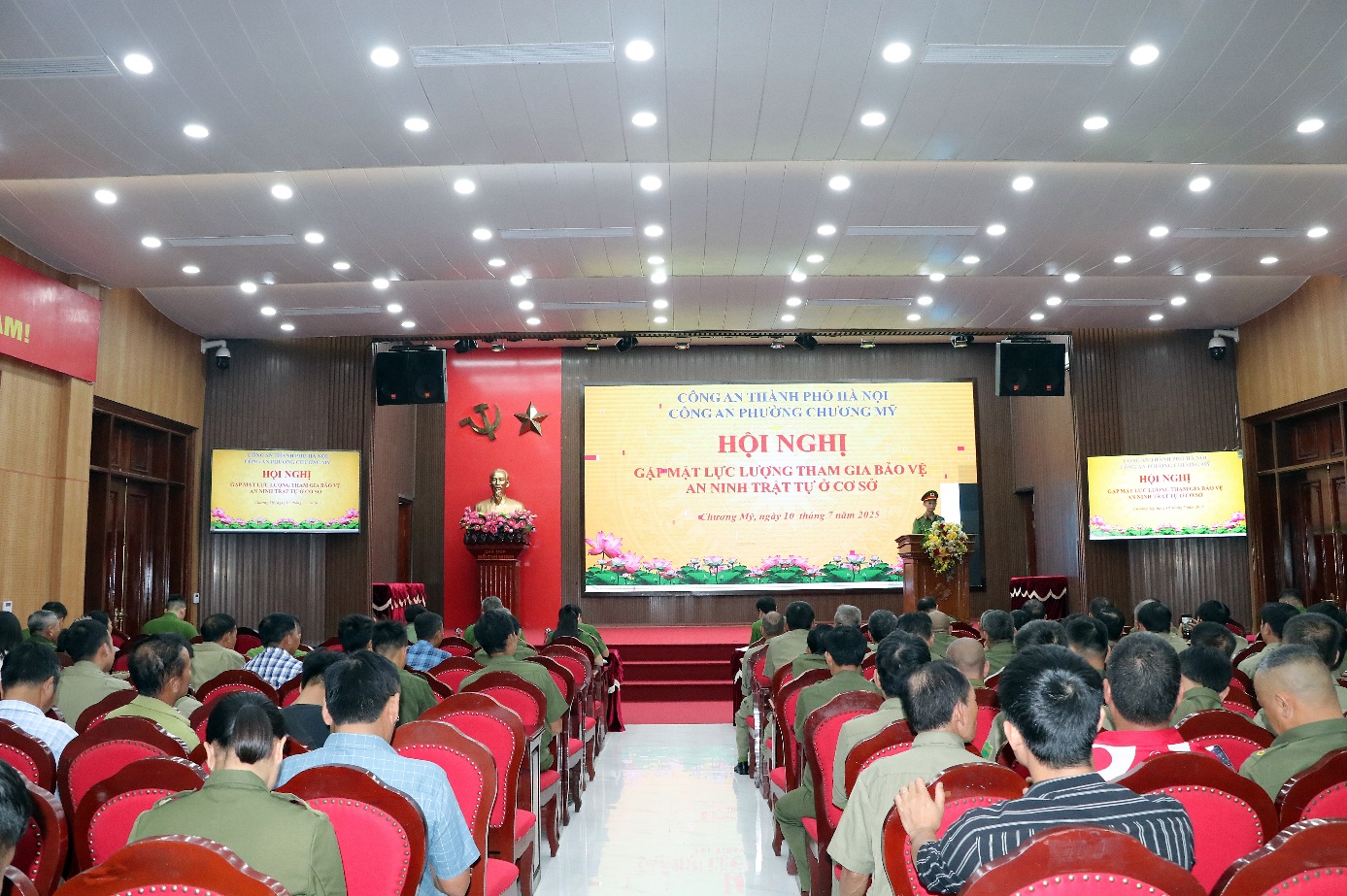 Công an phường Chương Mỹ tổ chức gặp mặt lực lượng tham gia bảo vệ an ninh trật tự tại cơ sở- Ảnh 2.