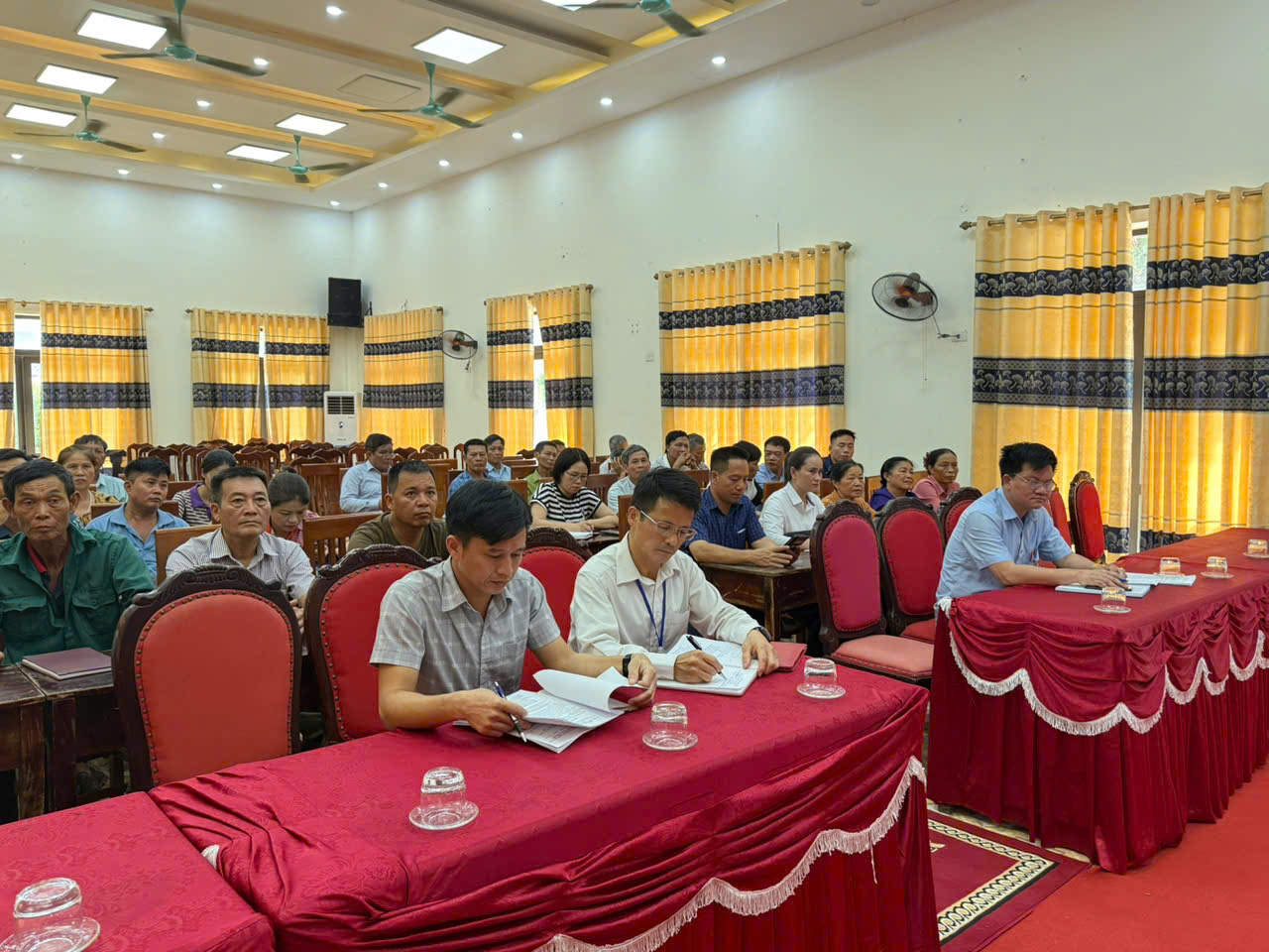 Hội nông dân xã Trần Phú: tổ chức hội nghị công bố quyết định thành lập và các quyết định liên quan đến công tác nhân sự- Ảnh 1.