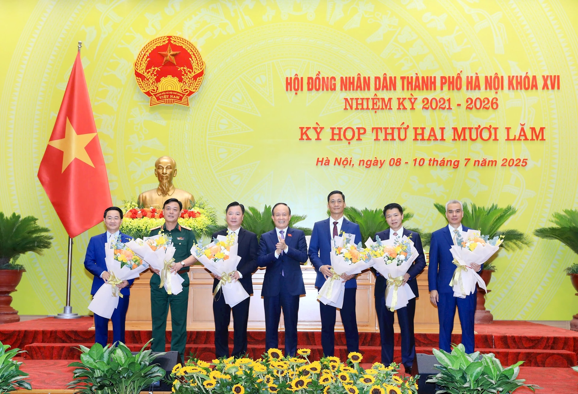 Bế mạc kỳ họp thứ hai mươi lăm, HĐND thành phố Hà Nội- Ảnh 4.