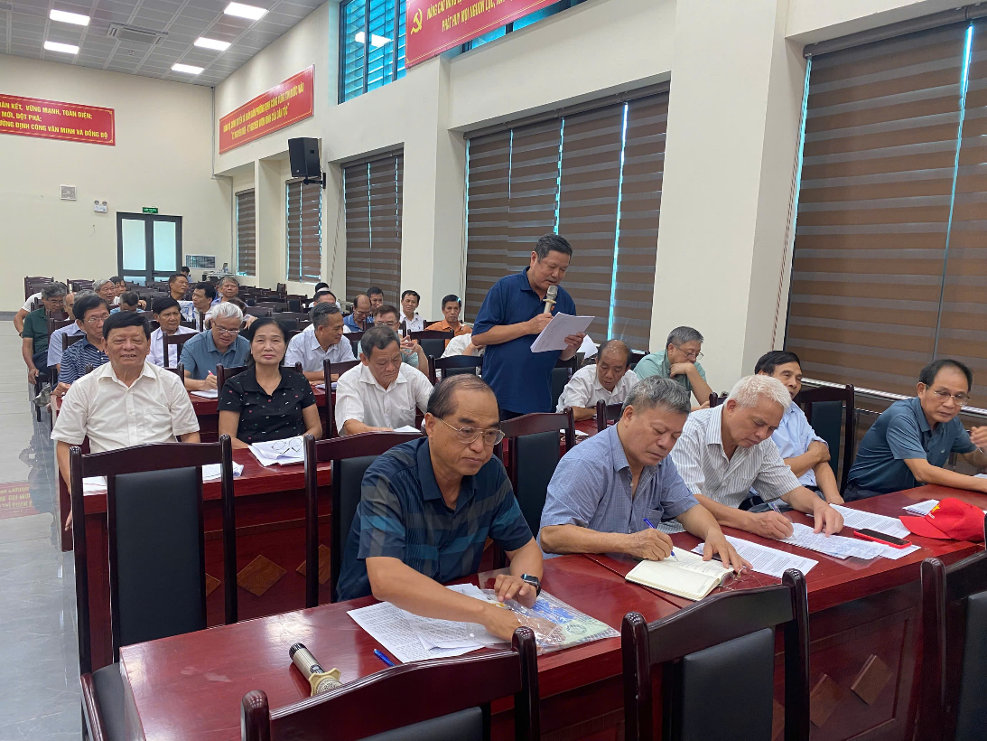 Hội nghị lấy ý kiến tham gia vào dự thảo báo cáo chính trị trình Đại hội Đảng bộ phường Phương Liệt lần thứ I, nhiệm kỳ 2025-2030- Ảnh 4.