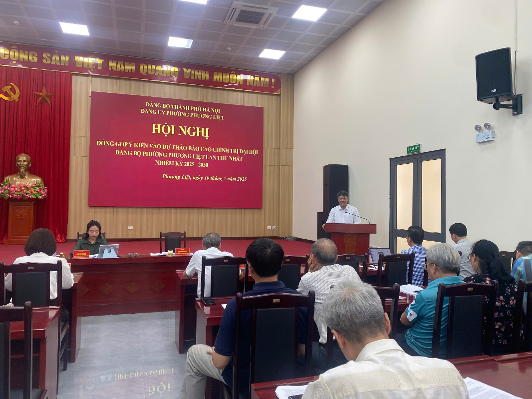 Hội nghị lấy ý kiến tham gia vào dự thảo báo cáo chính trị trình Đại hội Đảng bộ phường Phương Liệt lần thứ I, nhiệm kỳ 2025-2030- Ảnh 6.