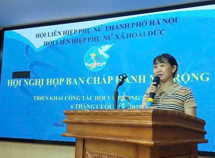 Ban chấp hành Hội LHPN xã Hoài Đức tổ chức Hội nghị họp BCH mở rộng triển khai kế hoạch công tác Hội và phong trào thi đua 6 tháng cuối năm 2025- Ảnh 2.