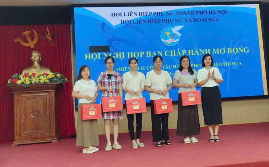 Ban chấp hành Hội LHPN xã Hoài Đức tổ chức Hội nghị họp BCH mở rộng triển khai kế hoạch công tác Hội và phong trào thi đua 6 tháng cuối năm 2025- Ảnh 3.