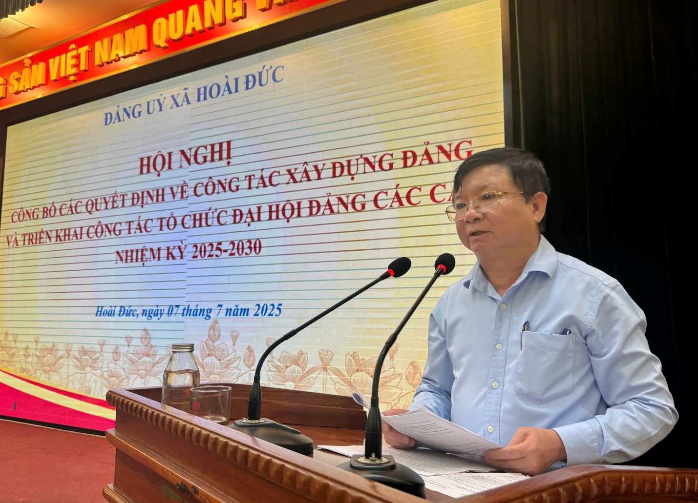 Đảng bộ xã Hoài Đức tổ chức hội nghị công bố các Quyết định về công tác xây dựng Đảng và triển khai kế hoạch tổ chức Đại hội Đảng bộ cấp cơ sở- Ảnh 7.