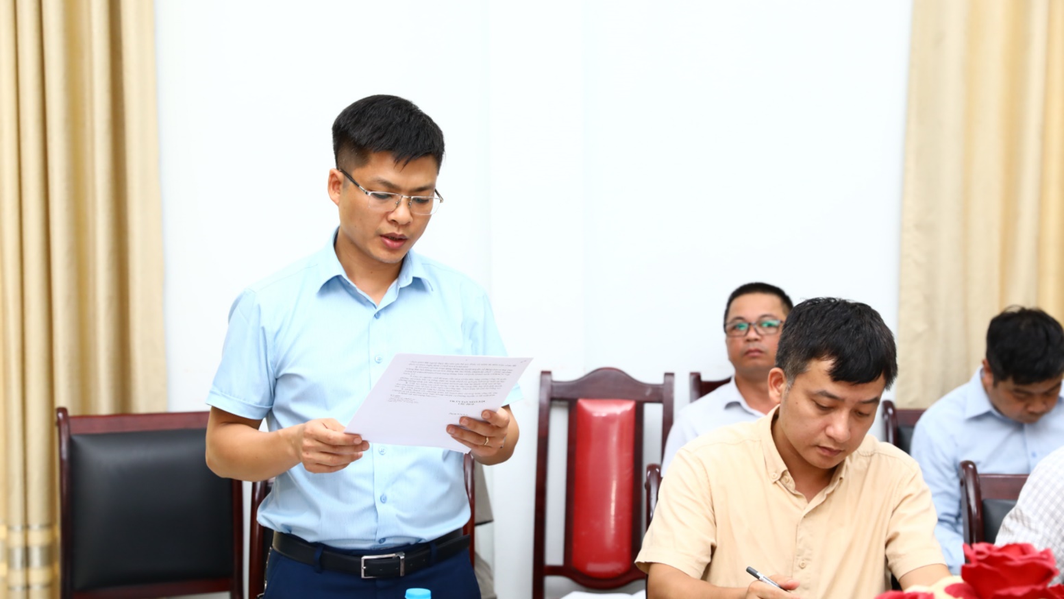 Lãnh đạo UBND xã Sơn Đồng chủ trì giao ban công tác tháng 7- Ảnh 1.