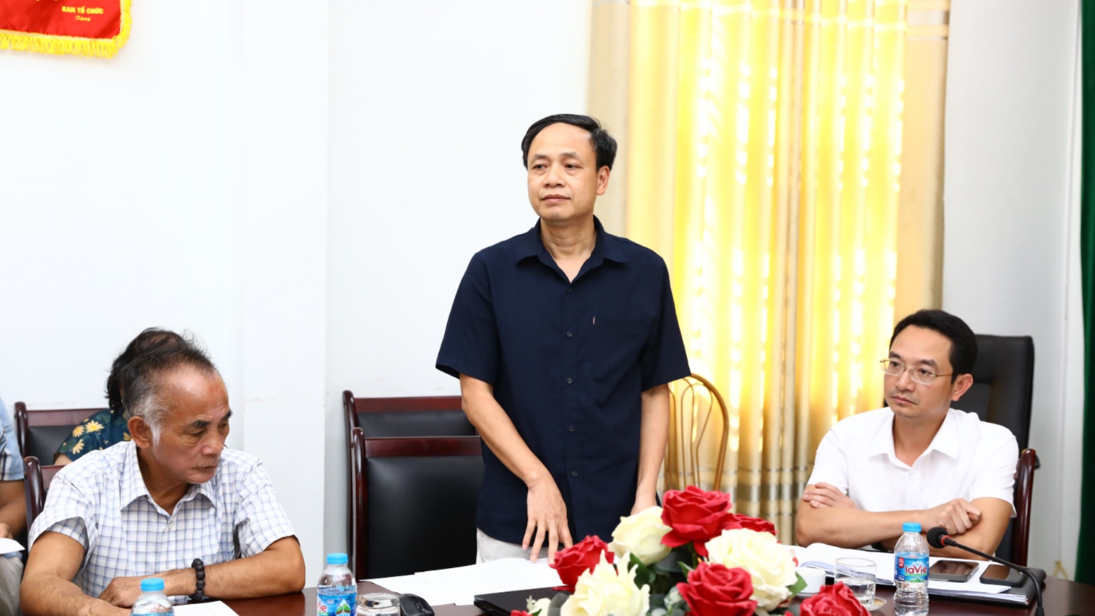 Lãnh đạo UBND xã Sơn Đồng chủ trì giao ban công tác tháng 7- Ảnh 3.