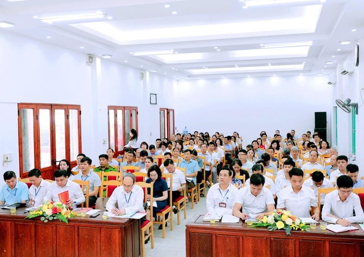 Đảng ủy xã Thư Lâm giao ban với các tổ chức Đảng trực thuộc- Ảnh 1.