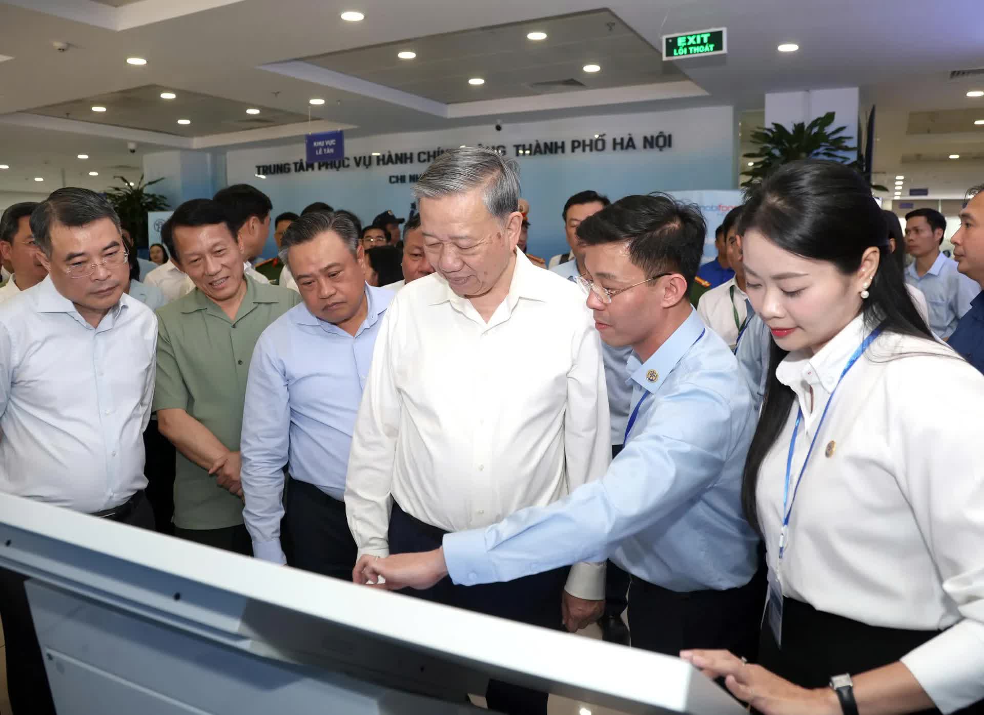 Hà Nội siết chặt kỷ cương trong thực hiện mô hình chính quyền địa phương 2 cấp- Ảnh 1.