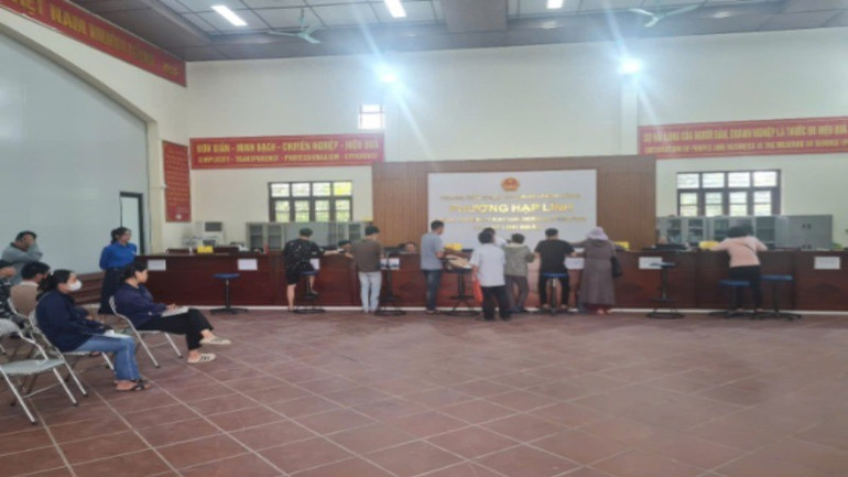 Người dân được gì từ việc phân quyền xuống cấp xã, phường?- Ảnh 1.