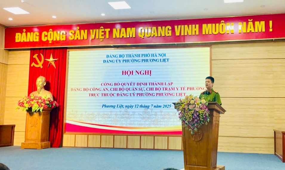 Hội nghị công bố, trao Quyết định thành lập Đảng bộ Công an, Chi bộ Quân sự và Chi bộ Trạm Y tế phường Phương Liệt- Ảnh 7.