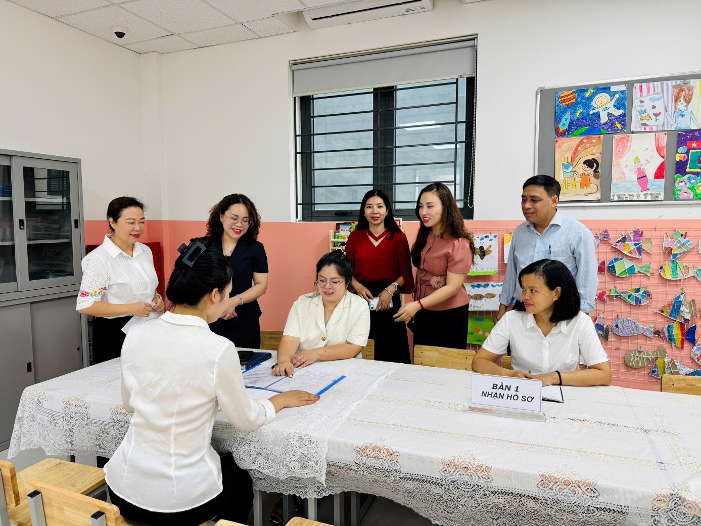 Các trường trên địa bàn phường Cửa Nam chuẩn bị sẵn sàng các điều kiện cho công tác tuyển sinh trực tiếp năm học 2025-2026- Ảnh 2.