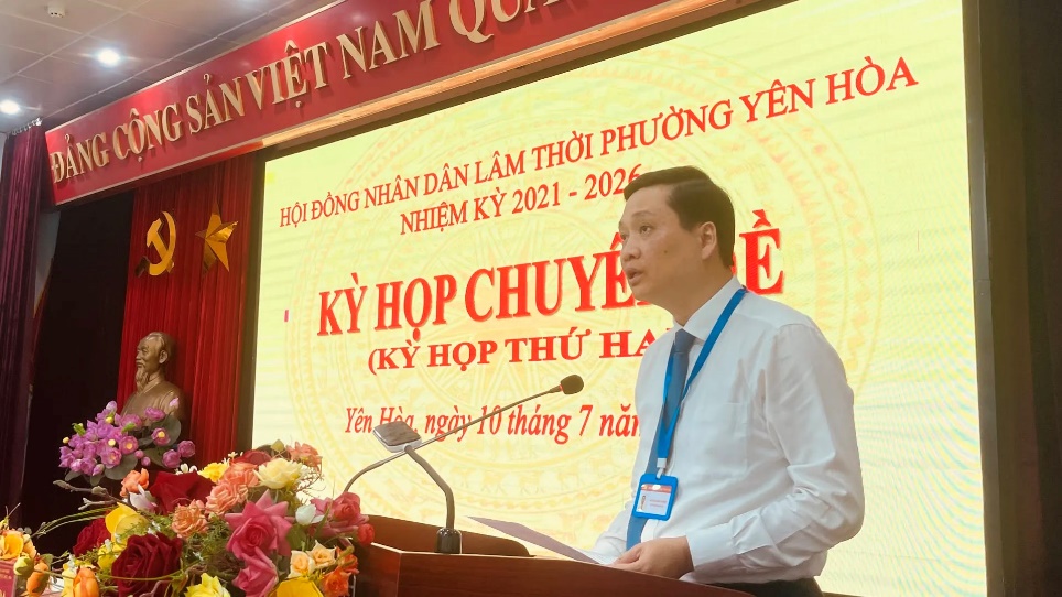 Có thể là hình ảnh về 1 người, đền thờ và văn bản cho biết 'な ĐÁNG CÔNG ĐÁNGCỘNG ΠΝε-ΑΝΝ SÁNVIỆT SẢN VIỆT NAM एणਾ HOIĐONGNHÂN ĐỒNG NHAN DÂN LÂM THỜI PHƯỜNG YÊN HÒA NHIỆM KỲ 2021- 2026 KỲ HỌP (KỲ HỌP THỨ HA È Sn Yên YênHÀ HÀn ngày 10 tháng 7 năi'
