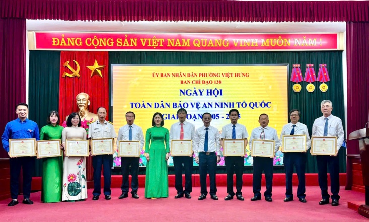 Phường Việt Hưng tổ chức “Ngày hội toàn dân bảo vệ an ninh Tổ quốc” năm 2025- Ảnh 3.