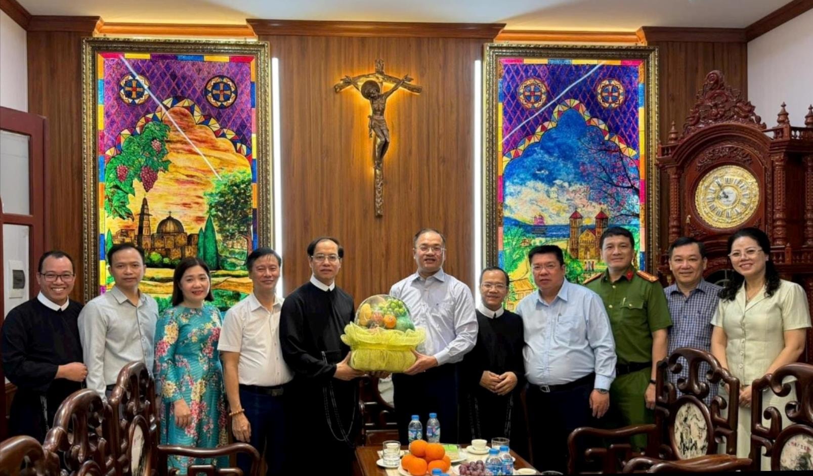 Lãnh đạo phường Đống Đa thăm một số tổ chức tôn giáo- Ảnh 2.