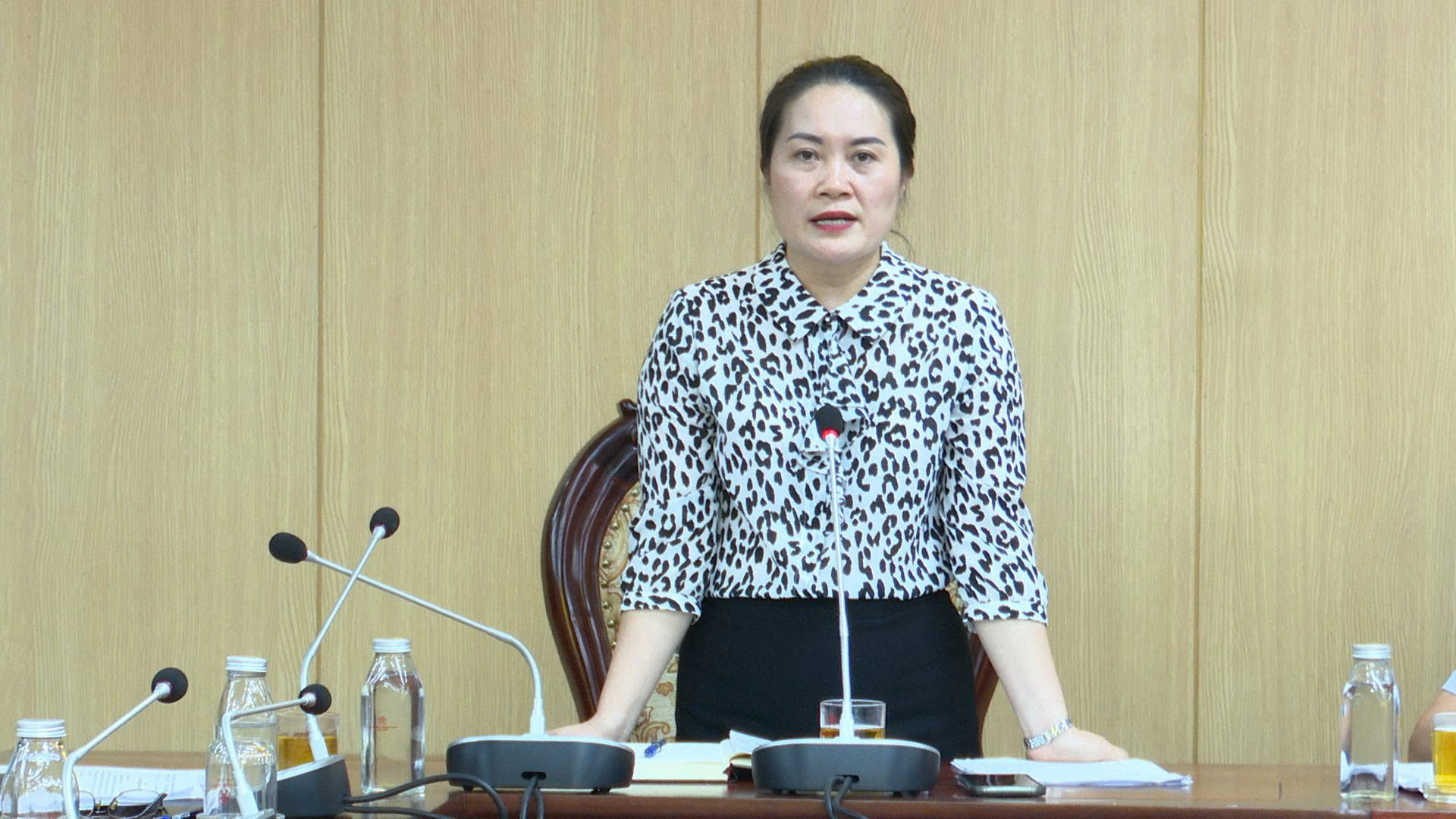UBND xã Hoài Đức tổ chức hội nghị công bố va trao quyết định về công tác cán bộ- Ảnh 7.