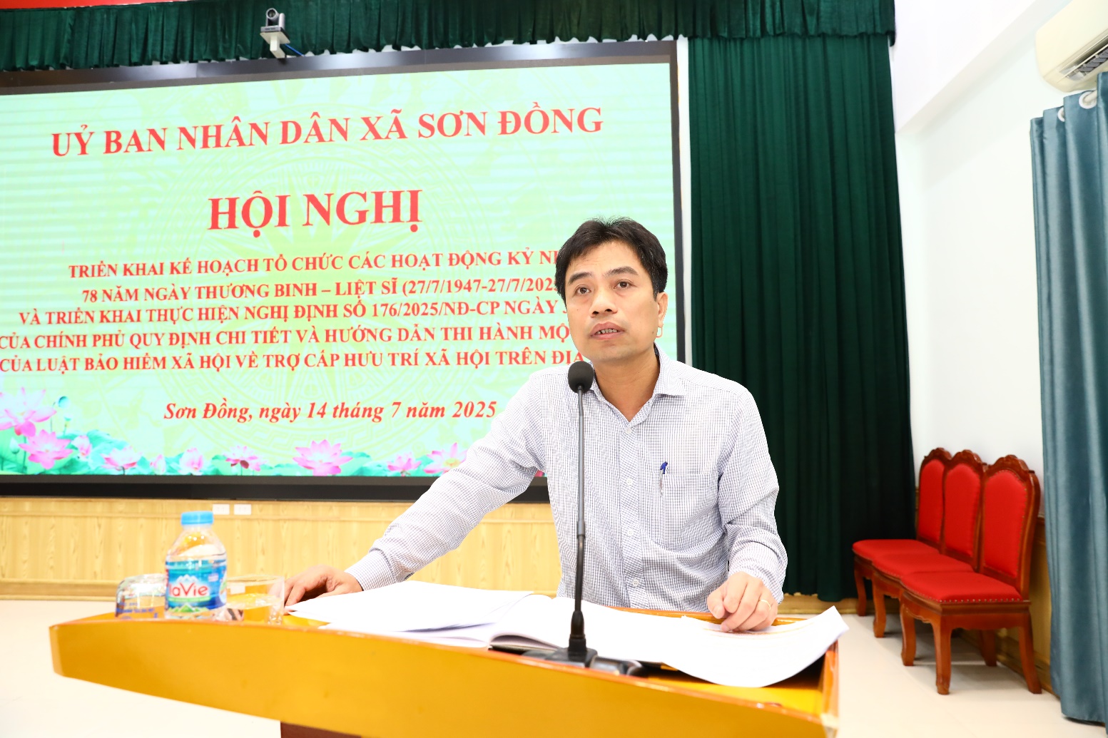 UBND xã Sơn Đồng triển khai Kế hoạch tổ chức các hoạt động kỷ niệm 78 năm ngày Thương binh - Liệt sĩ và triển khai thực hiện Nghị định số 176/2025/NĐ-CP- Ảnh 8.