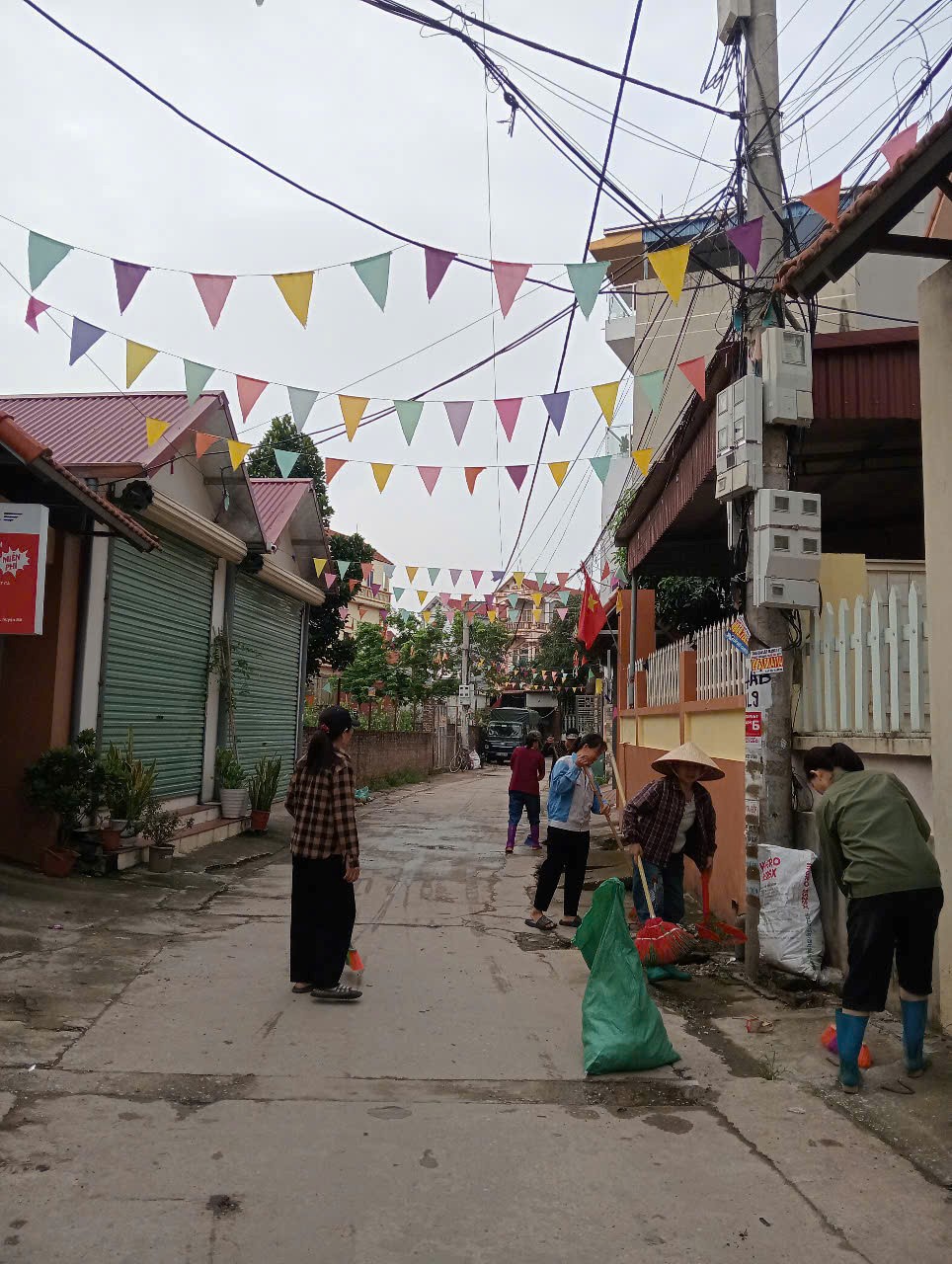 Hội LHPN xã Mê Linh: Phát động tổng vệ sinh môi trường, lan tỏa thông điệp “Phụ nữ góp phần tạo ra sự thay đổi”
- Ảnh 4.