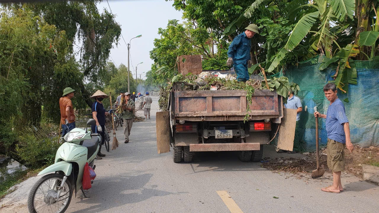 Lĩnh Nam phát động thi đua vì môi trường sáng - xanh - sạch - đẹp- Ảnh 15.