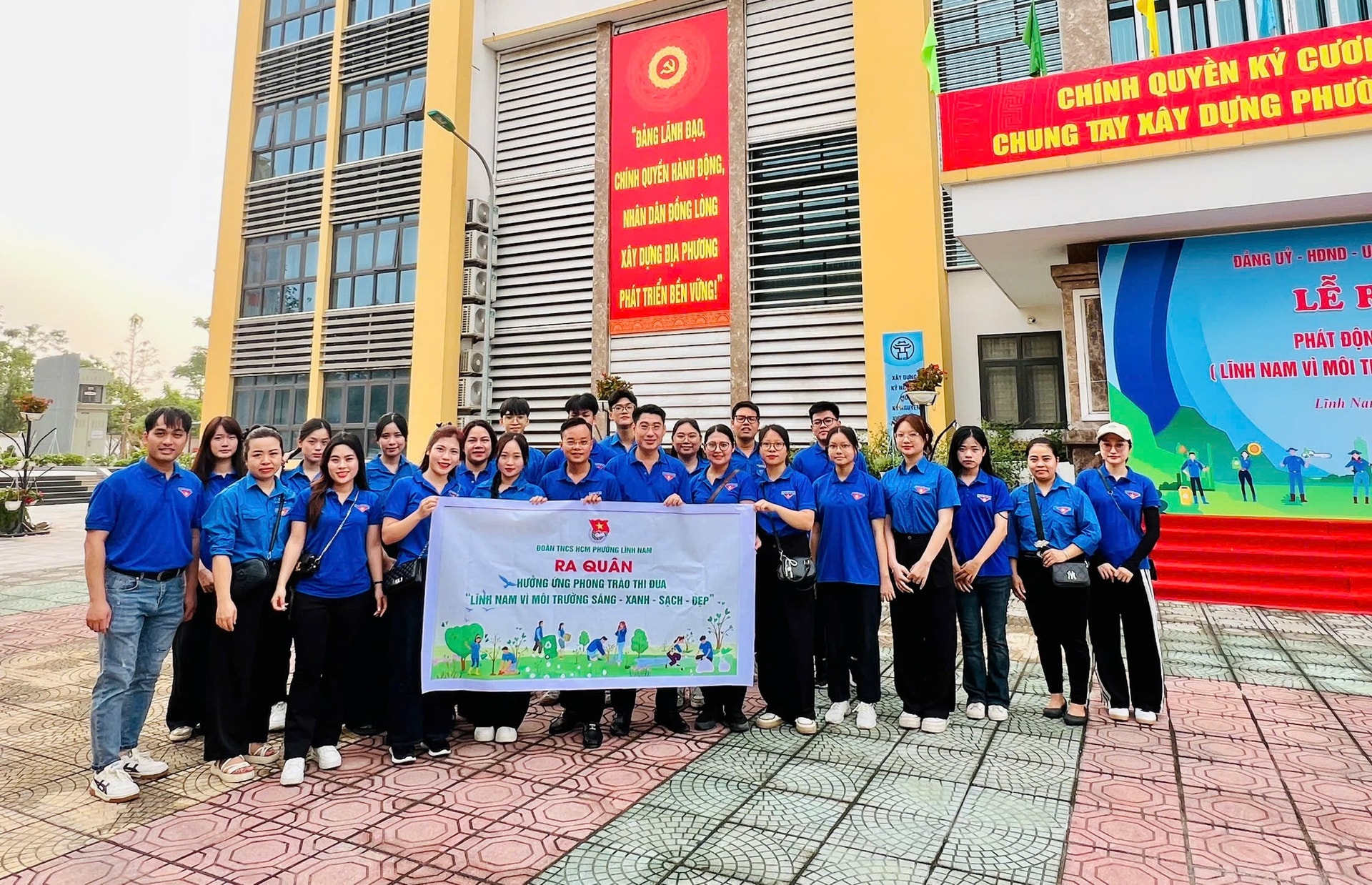 Lĩnh Nam phát động thi đua vì môi trường sáng - xanh - sạch - đẹp- Ảnh 12.