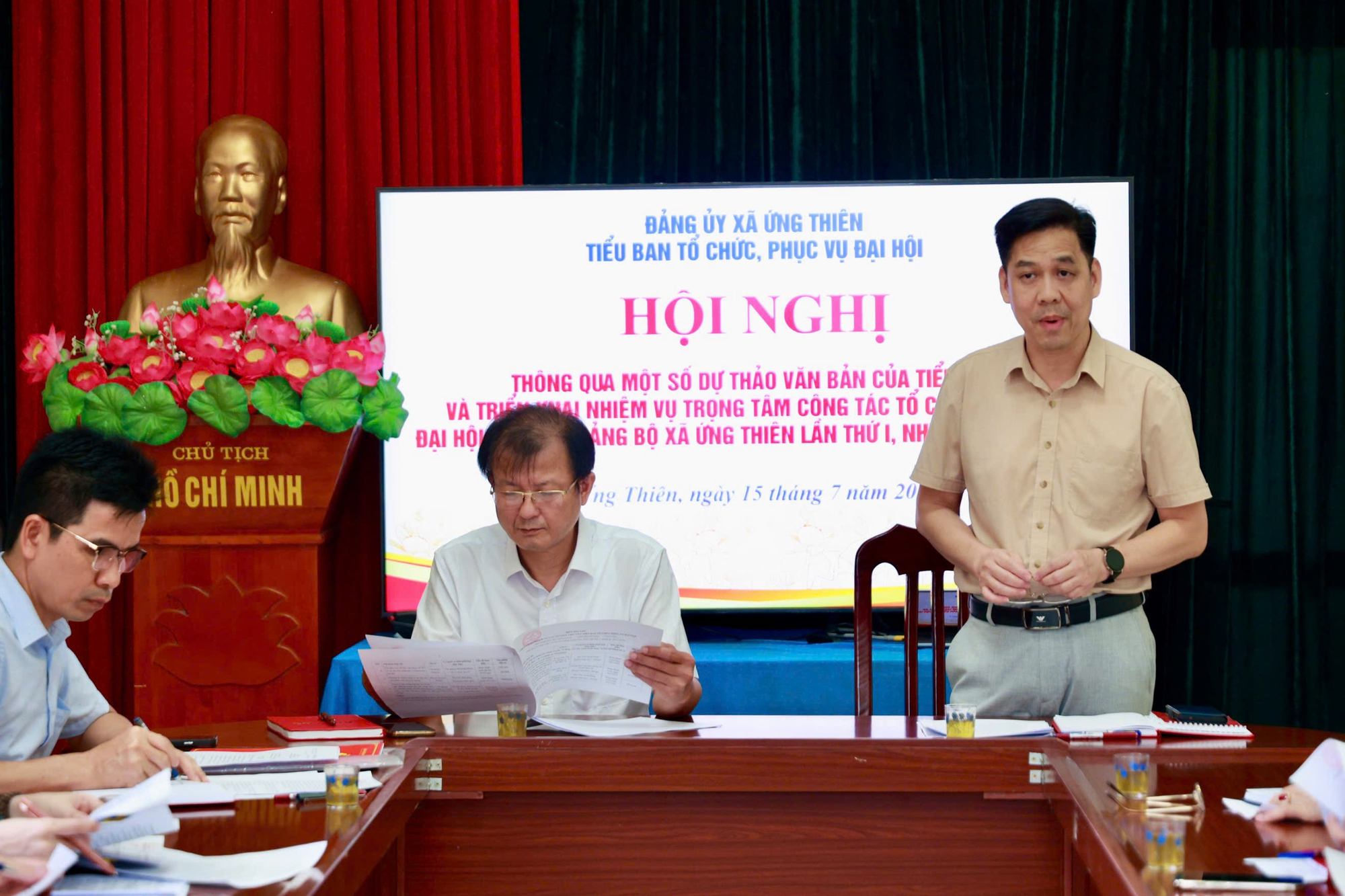 Họp tiểu ban tổ chức, phục vụ đại hội Đảng bộ xã Ứng  Thiên lần thứ nhất, khoá I (Nhiệm kỳ 2025-2030)- Ảnh 3.