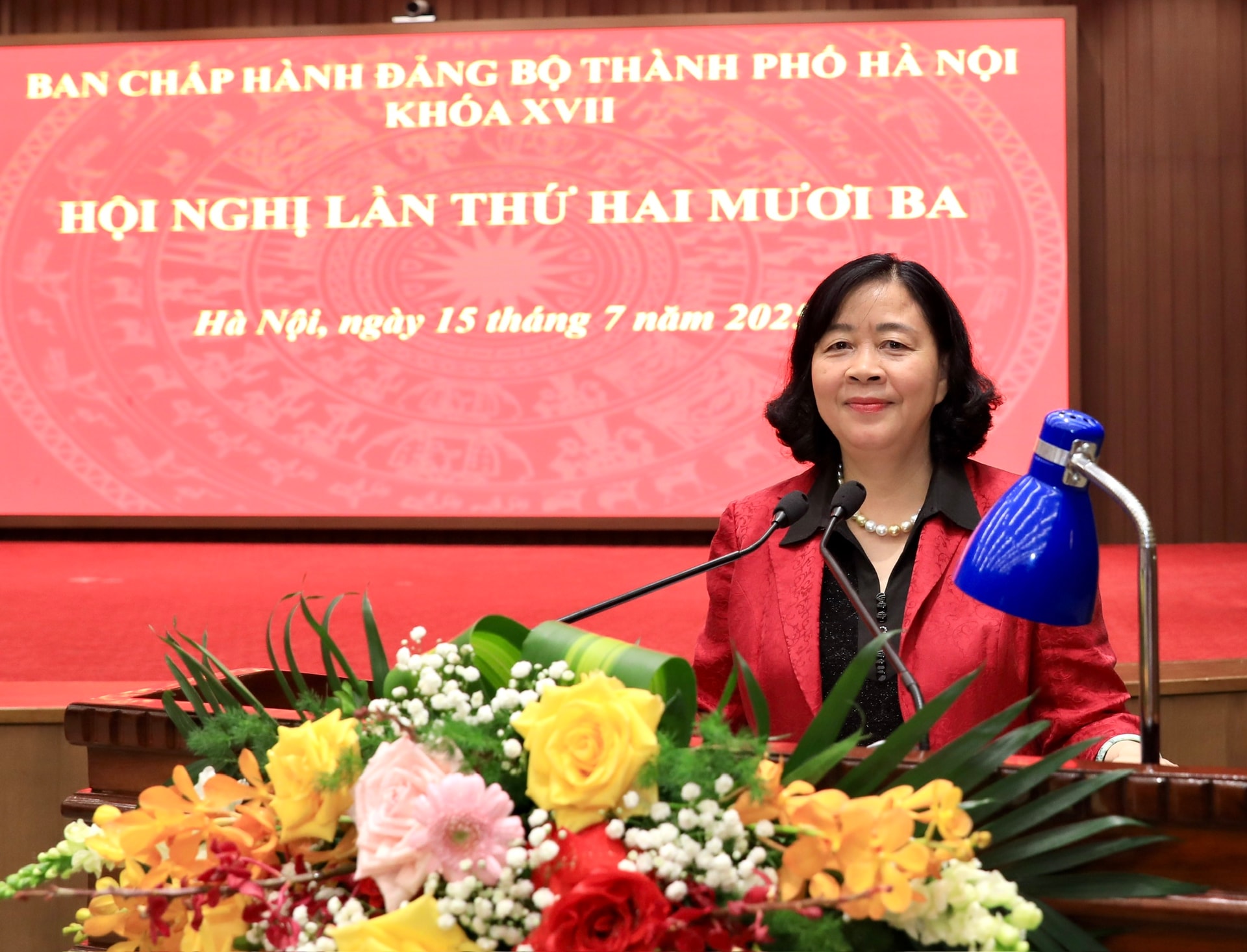 Bí thư Thành ủy Hà Nội Bùi Thị Minh Hoài: Thống nhất cao về phương hướng công tác nhân sự Đại hội Đảng bộ thành phố Hà Nội- Ảnh 1.