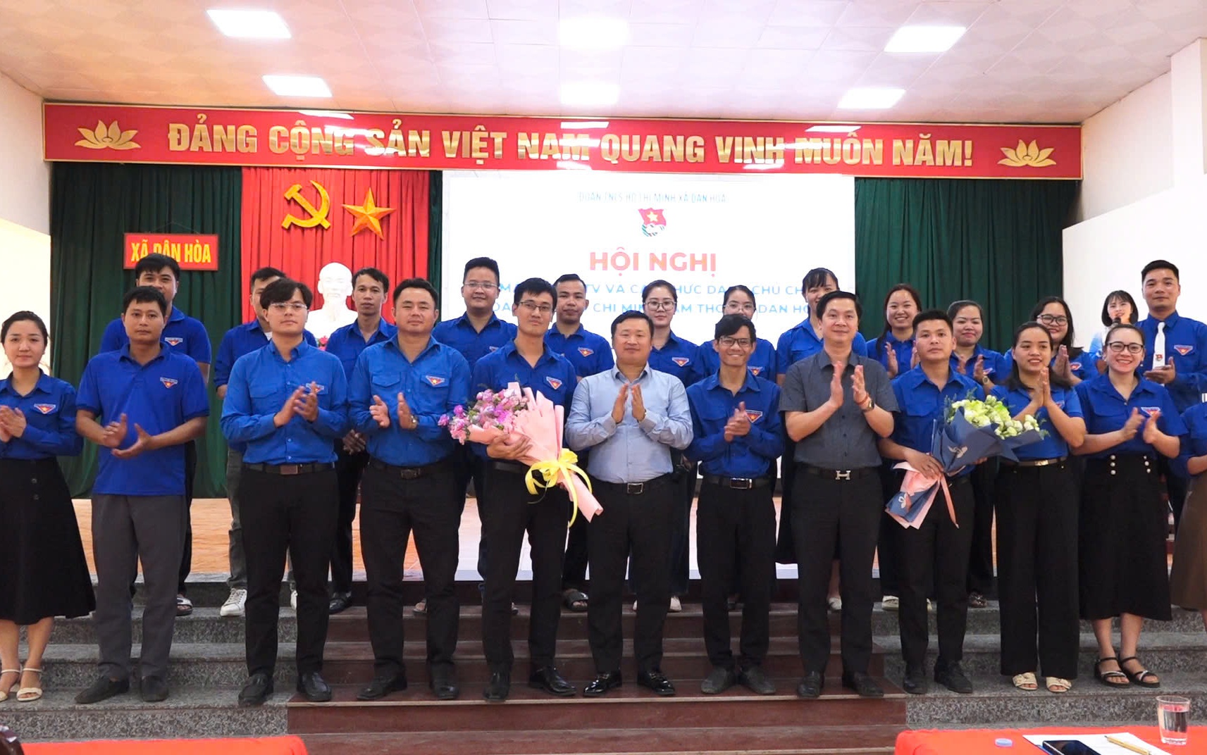 RA MẮT BAN CHẤP HÀNH ĐOÀN THANH NIÊN XÃ DÂN HOÀ NHIỆM KỲ MỚI