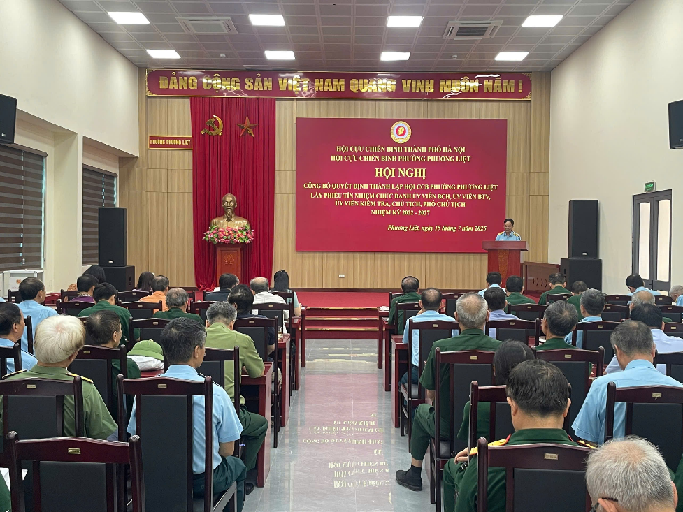 Công bố Quyết định thành lập Hội Cựu chiến binh phường Phương Liệt và lấy phiếu tín nhiệm- Ảnh 1.