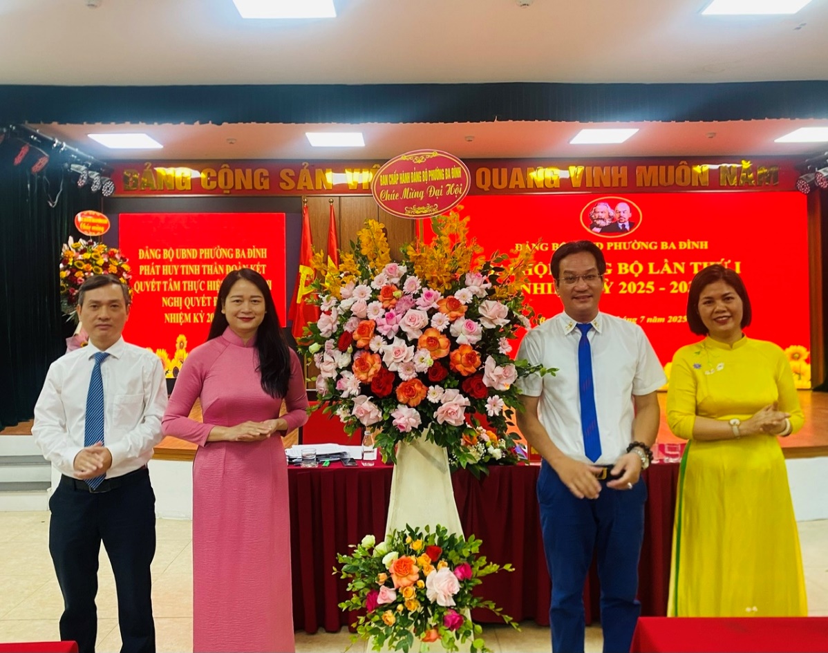 Tổ chức thành công Đại hội Đảng bộ UBND phường Ba Đình lần thứ I, nhiệm kỳ 2025 - 2030- Ảnh 2.