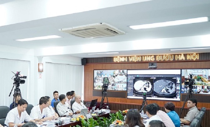 Khám chữa bệnh từ xa mang lại nhiều lợi ích cho người bệnh được các bệnh viện chú trọng- Ảnh 1.