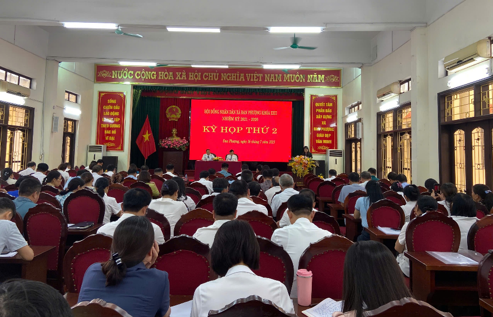 Kỳ họp thứ 2 HĐND xã Đan Phượng khóa XXII, nhiệm kỳ 2021-2026- Ảnh 1.