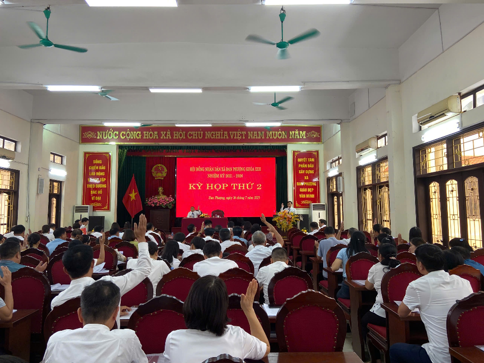 Kỳ họp thứ 2 HĐND xã Đan Phượng khóa XXII, nhiệm kỳ 2021-2026- Ảnh 4.