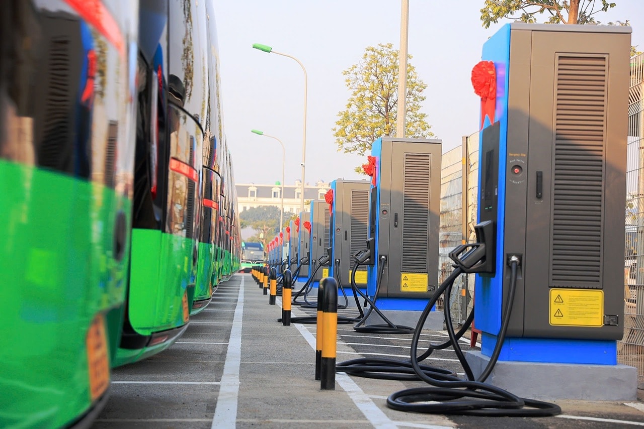 Hà Nội dự kiến hỗ trợ 3 triệu đồng/người để đổi xe máy xanh- Ảnh 1.