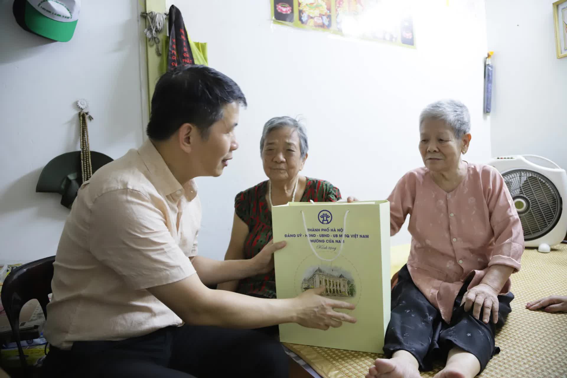 Phường Cửa Nam tri ân người có công với cách mạng- Ảnh 3.