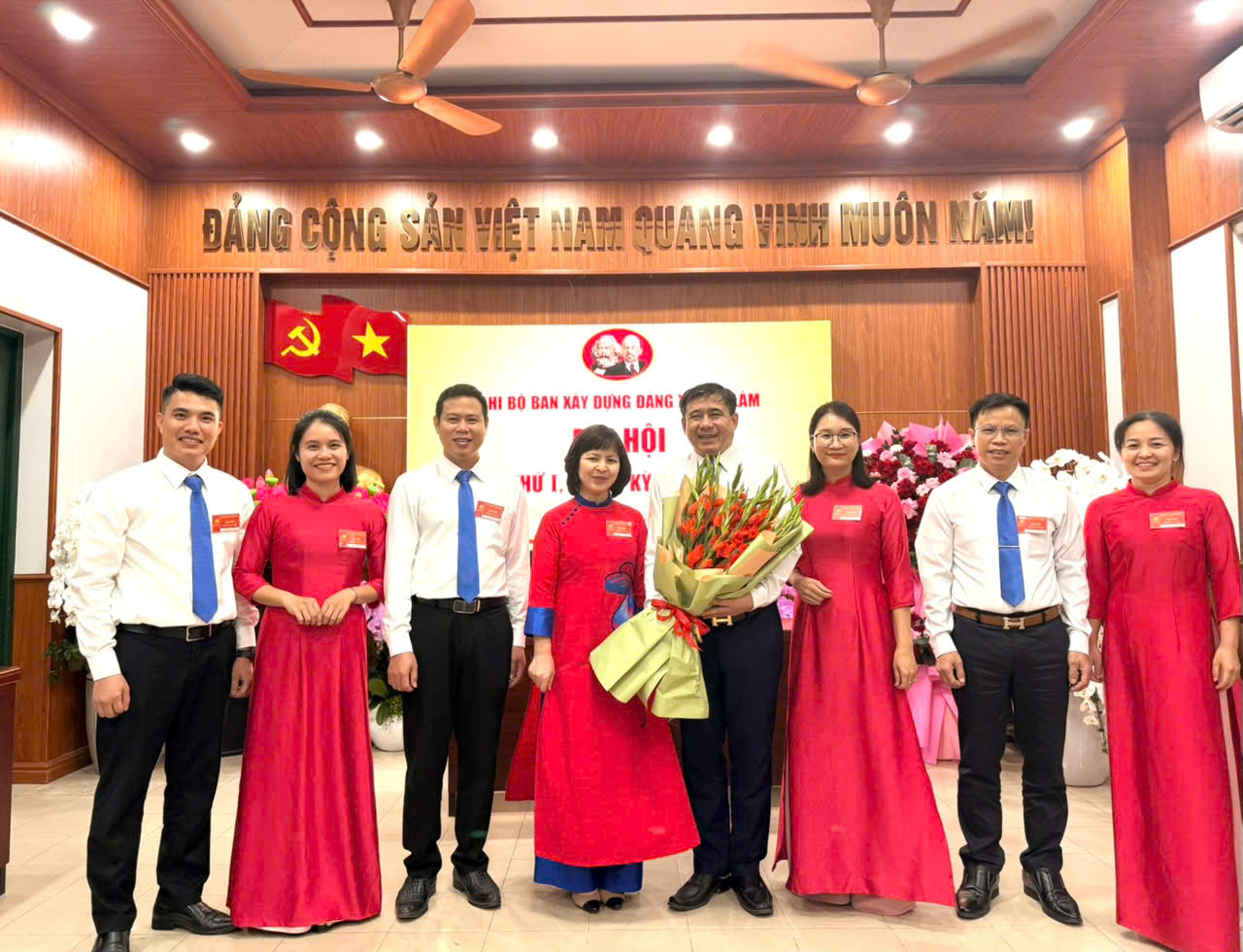 ĐẠI HỘI CÁC CHI BỘ TRỰC THUỘC ĐẢNG BỘ CƠ SỞ LẦN THỨ I NHIỆM KỲ 2025–2030 XÃ THƯ LÂM THÀNH CÔNG TỐT ĐẸP- Ảnh 2.
