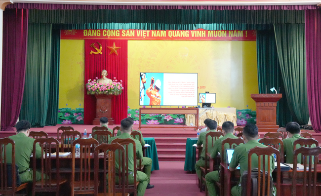 Tập huấn chuyên sâu Luật PCCC và cứu nạn, cứu hộ- Ảnh 1.