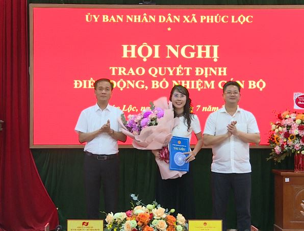 UBND xã Phúc Lộc tổ chức Hội nghị trao Quyết định điều động, bổ nhiệm cán bộ- Ảnh 4.