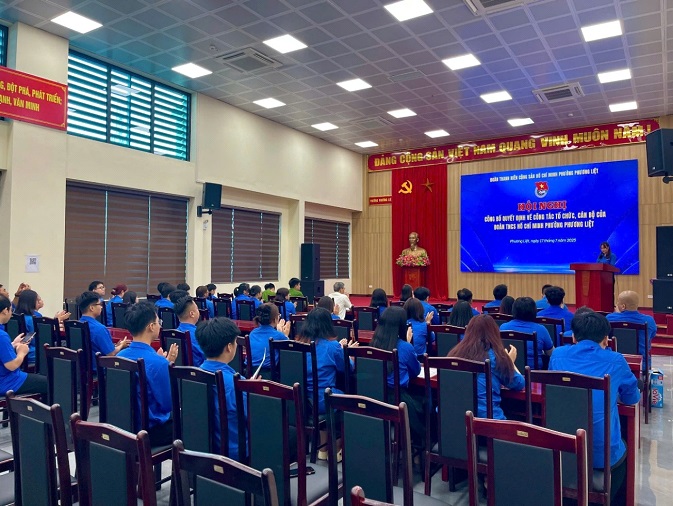 Đoàn phường Phương Liệt tổ chức Hội nghị công bố Quyết định về công tác tổ chức, cán bộ của Đoàn TNCS Hồ Chí Minh phường Phương Liệt; Hội nghị lần thứ nhất Ban Chấp hành Đoàn TNCS Hồ Chí Minh phường Phương Liệt- Ảnh 9.